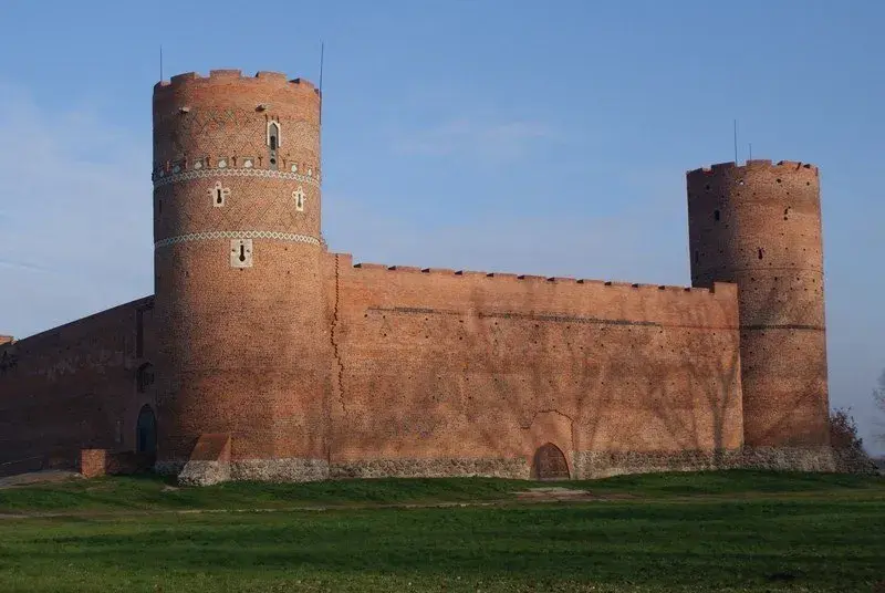 5 zamków w mazowieckim idealnych na weekend do zwiedzania! TOP
