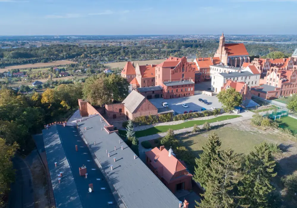 Co skrywa zamek w Chełmnie: historia miejscowości