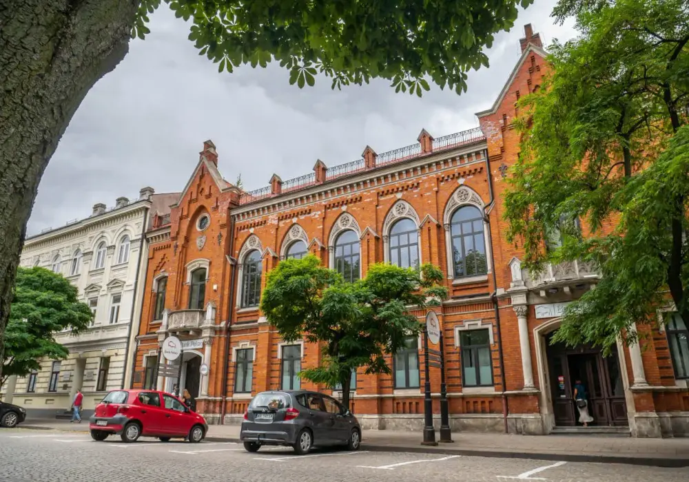 Jakie 7 zabytków Radomia zmienią Twoje zdanie o mieście? Porady!