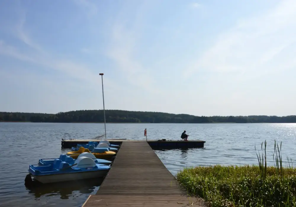 Jezioro Sudomie - kompletny przegląd atrakcji i wypoczynku nad wodą
