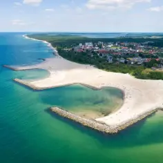 Największe duże jezioro nadbałtyckie w Polsce - co warto o nim wiedzieć?