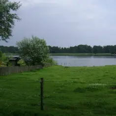 Jezioro Brajnickie na Mazurach: kompletny poradnik wypoczynku i rozrywki