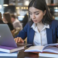 Gdzie w Krakowie studenci znajdą 5 idealnych kawiarnii do nauki?