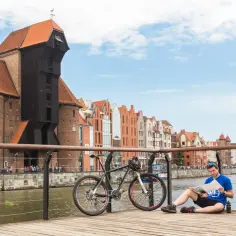 Kiedy powstał Gdańsk? Odkryj fascynującą historię miasta