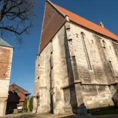 Czy znasz te 5 ukrytych atrakcji Wiślicy? Zaskocz swoich znajomych!