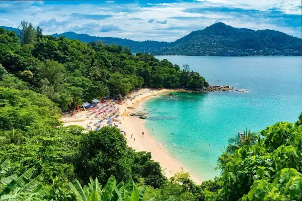 Phuket: Idealna pora roku. Unikaj turystycznych pułapek i złej pogody